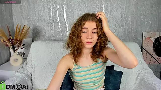 sunn_shine from StripChat is Freechat