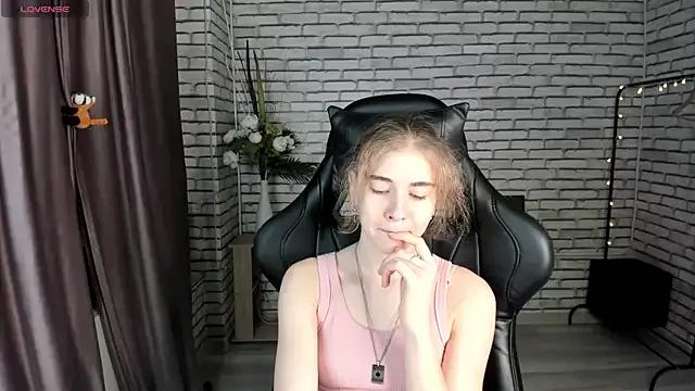 sunn_shine from StripChat