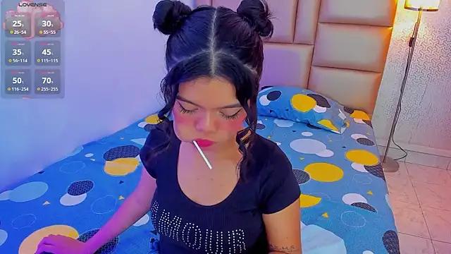 SunnieCute_ from StripChat