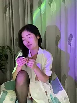 sunny-520 from StripChat