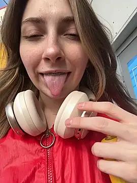 Sunny___Bunny from StripChat