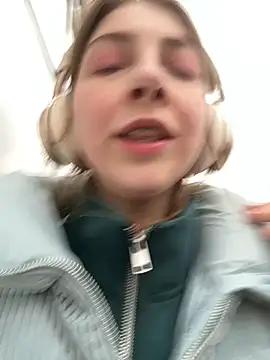 Sunny___Bunny from StripChat