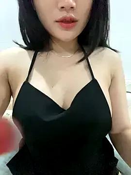 Sunny_babyy from StripChat is Freechat