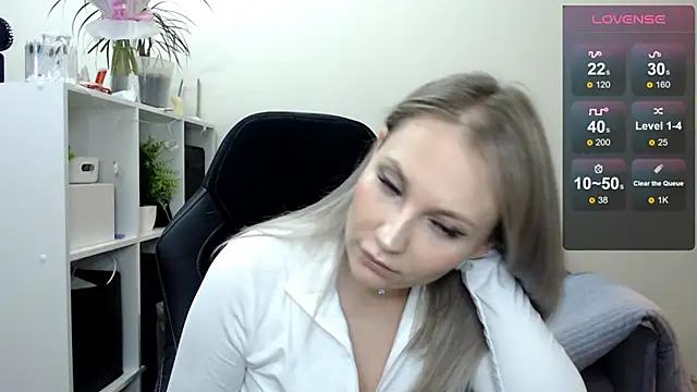 Sunny_bunny6 from StripChat