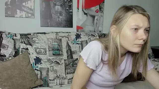 Sunny_Sammy from StripChat