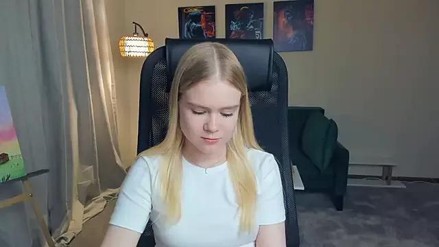 SunnyAltobello from StripChat is Freechat