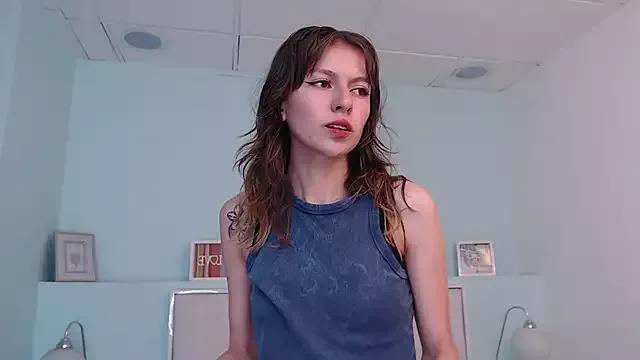 Sunshine_gh1 from StripChat