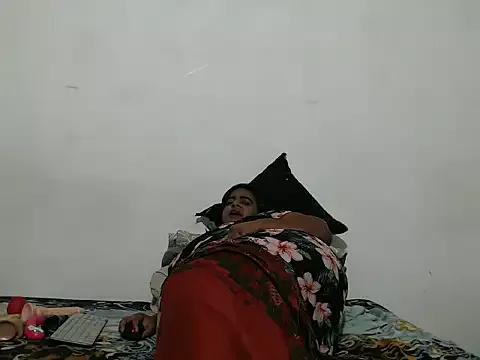 SusanaEshwar from StripChat