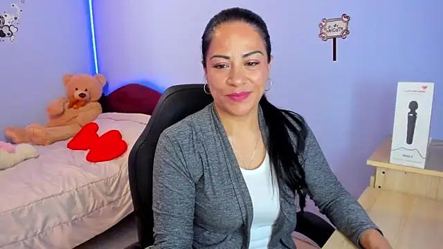 susanxramires from StripChat