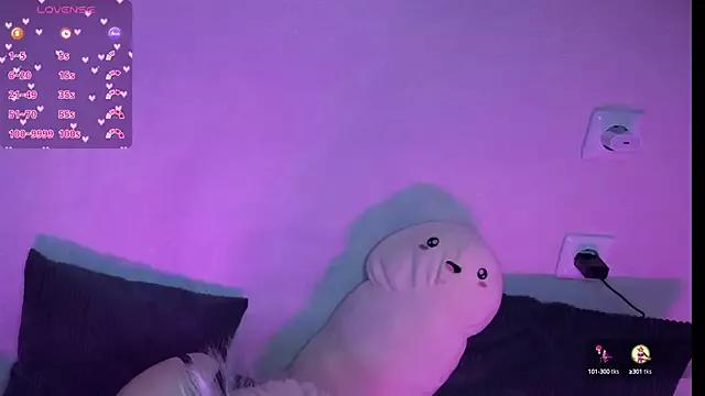 SusieEvans from StripChat