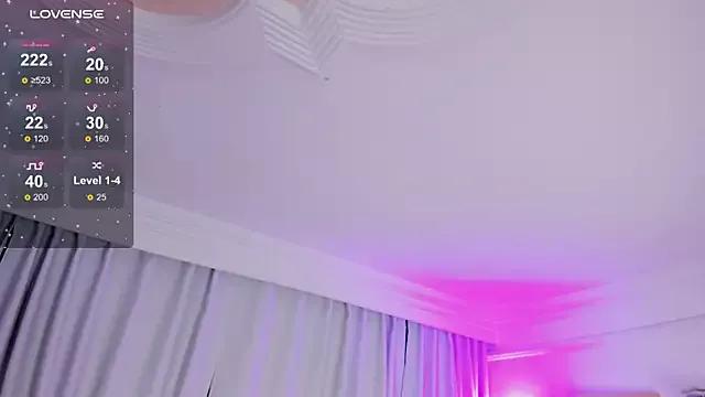 susyy7 from StripChat is Freechat