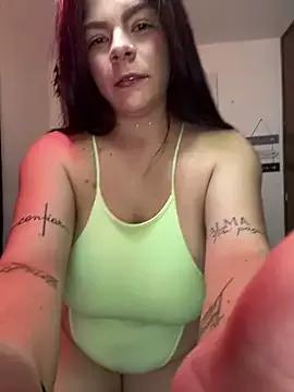 SuzzieSweet from StripChat