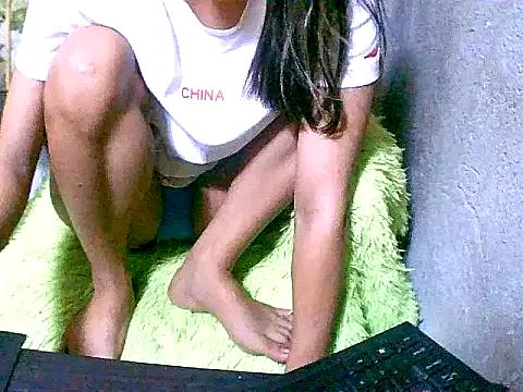 Sweeetgurll from StripChat