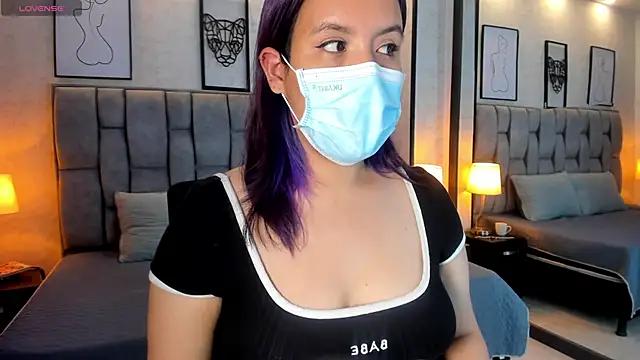 sweet--emily from StripChat