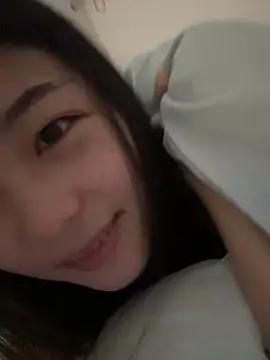 Sweet-Angel999 from StripChat