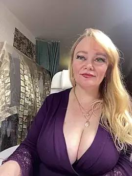 Sweet-blonde from StripChat is Freechat