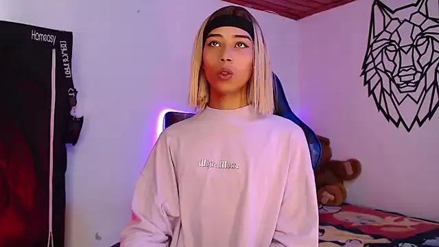 Sweet-Cris from StripChat