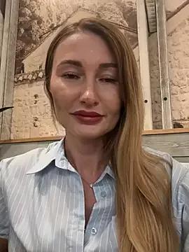 Sweet-LipsPussy from StripChat is Freechat