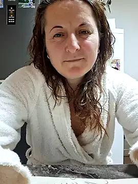 Sweet-milf- from StripChat is Freechat