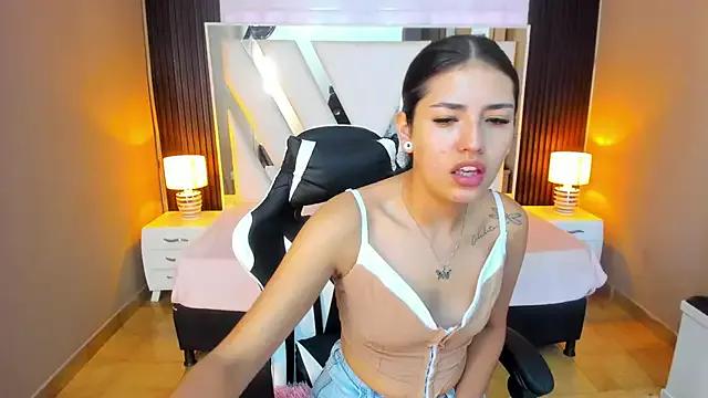 sweet-muse from StripChat