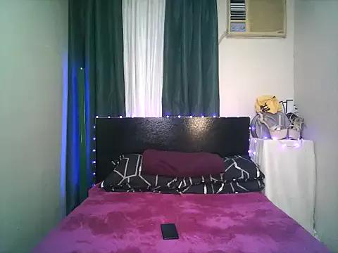 Sweet-shopia from StripChat