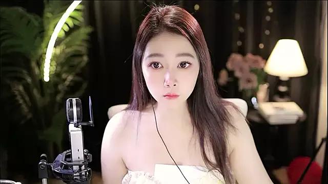 Sweet-Tea from StripChat