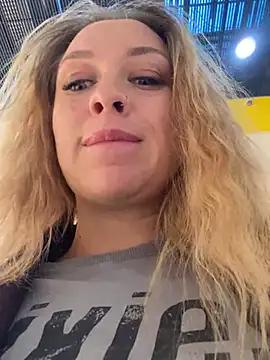 Sweet___Emily from StripChat