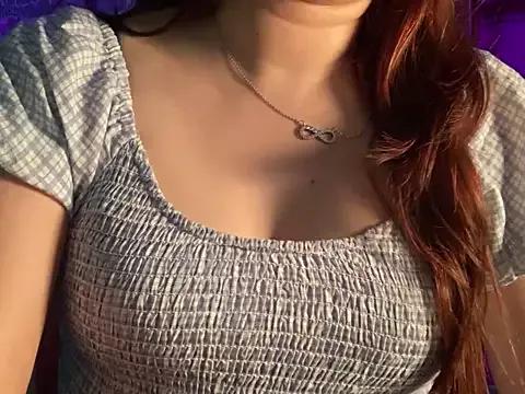 Sweet__queen2 from StripChat is Freechat