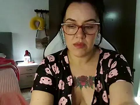 sweet_adele_ from StripChat is Freechat
