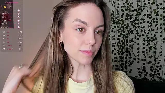 sweet_and_flirt from StripChat is Freechat