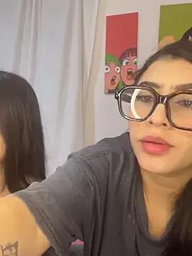 Sweet_and_Rous0 from StripChat