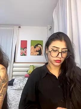 Sweet_and_Rous0 from StripChat is Freechat