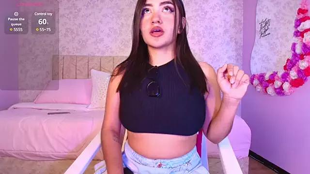 sweet_artemiis from StripChat