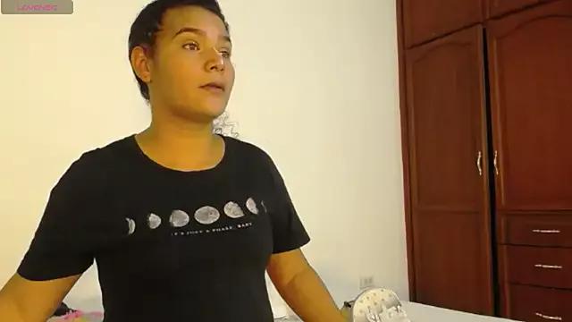 Sweet_Catt1 from StripChat