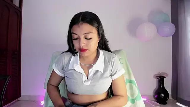 sweet_cinamon from StripChat