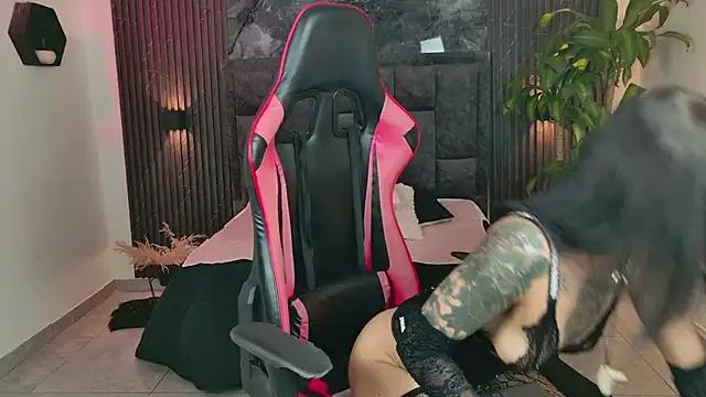 Sweet_devill_ from StripChat