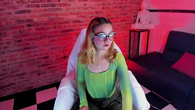 Sweet_Namii from StripChat