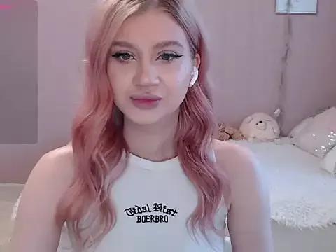 Sweet_Nicole_333 from StripChat