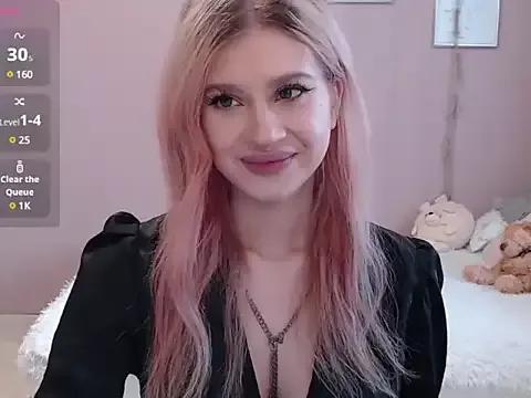 Sweet_Nicole_333 from StripChat
