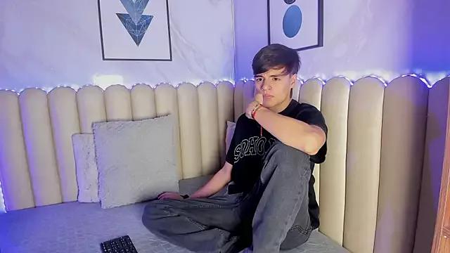 sweet_petter from StripChat