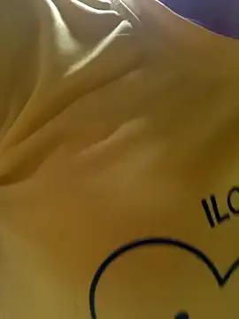 Sweet_Toy20 from StripChat