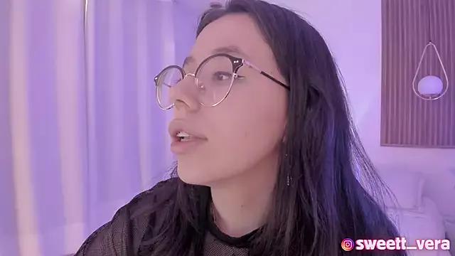 sweet_vera from StripChat
