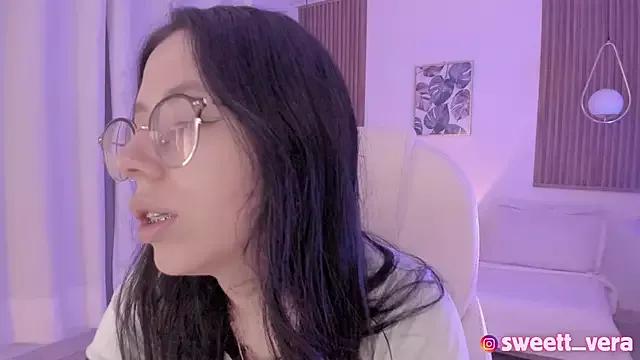 sweet_vera from StripChat
