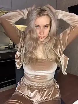 Sweet_white_chocolate from StripChat