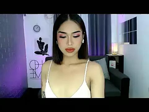 SweetAeshaMargaux from StripChat