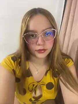 Sweetbaby2_0 from StripChat is Freechat