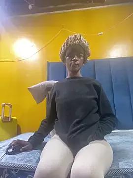 SWEETBEARBLOSSOMCHESSOM from StripChat