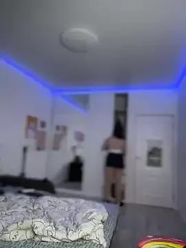 SweetBeeQueen webcams show profile image 