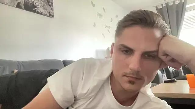 Sweetbooy90 from StripChat