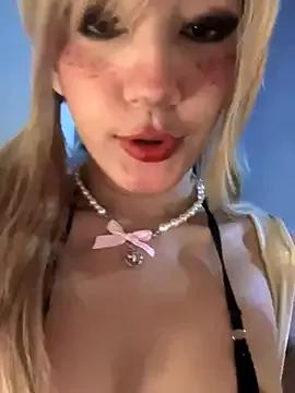 SweetBunnyGF from StripChat is Freechat